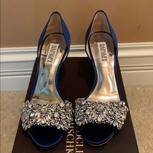 Badgley Mischka Hansen Navy Sateen Size 7